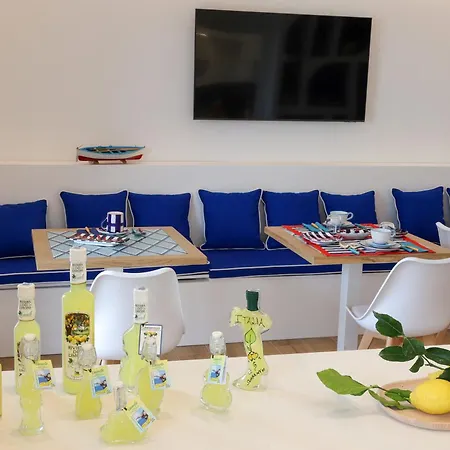 Nocleg ze śniadaniem Maison Desy&gio 4*